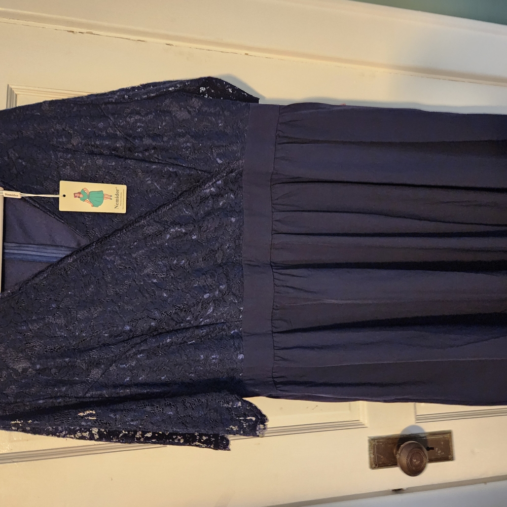 Blue V-Neck Sleeveless Midi Gown for Weddings